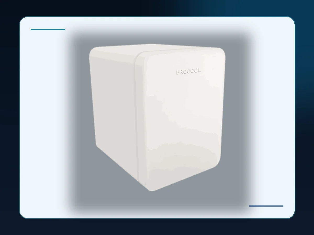 Markool White Vintage Mini Refrigerator: small white solid-door cabinet with a smooth unbroken front